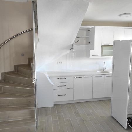 Cesme Burcu Sitesi Yaman Exterior foto