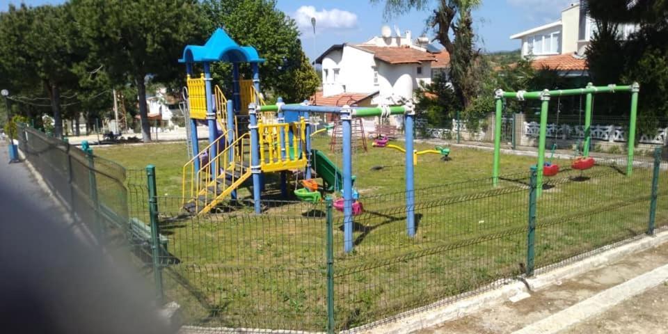 Cesme Burcu Sitesi Yaman Exterior foto